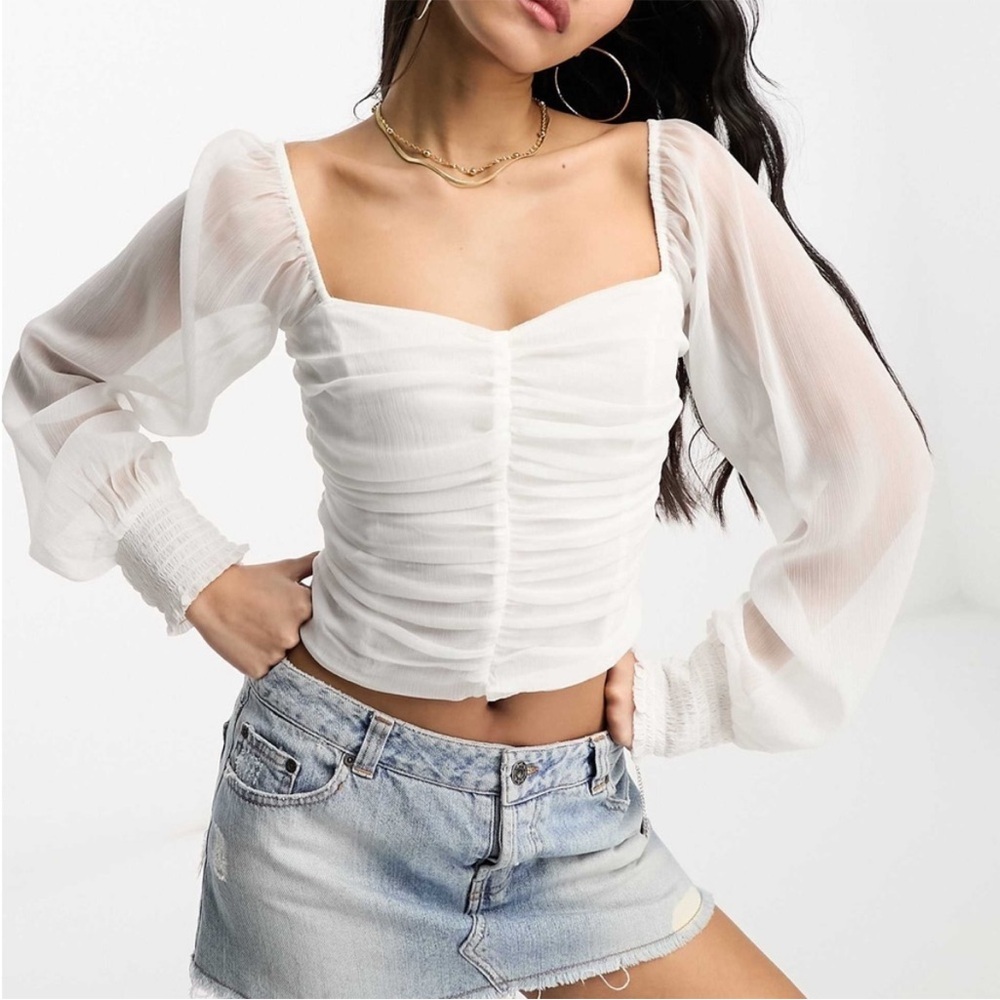Elegant White Ruched Top